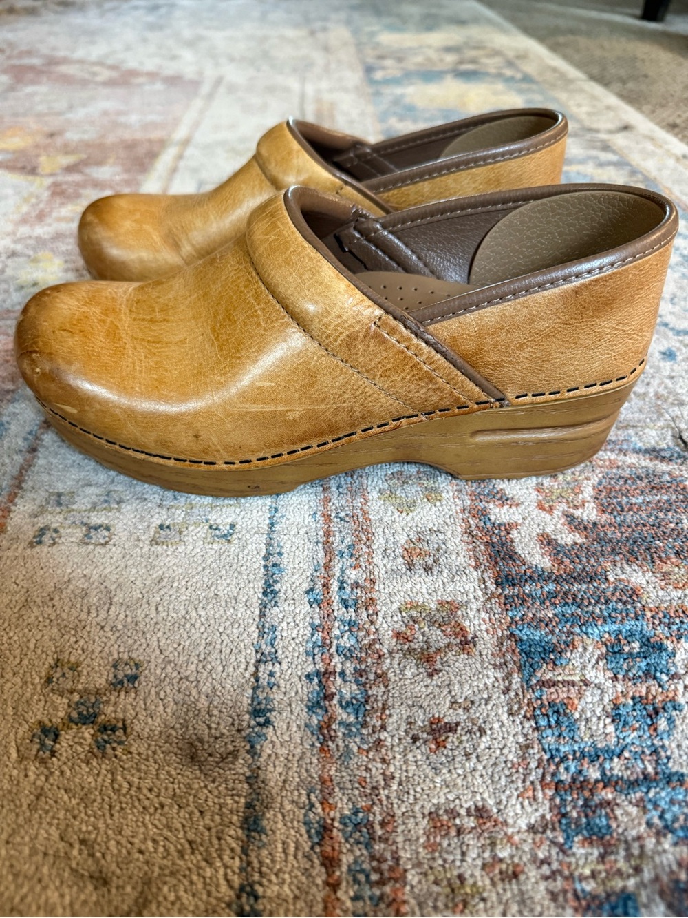 Dansko Wide Pro Honey Distressed Leather Clog Mules Size 38 or 7.5 - Picture 7 of 9
